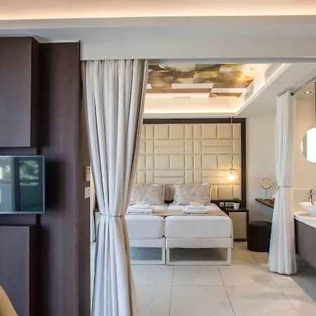 Hotel King Jason - Designed For Adults By Louis 4*