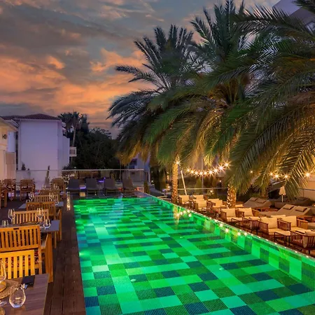 Hotel King Jason - Designed For Adults By Louis Paphos