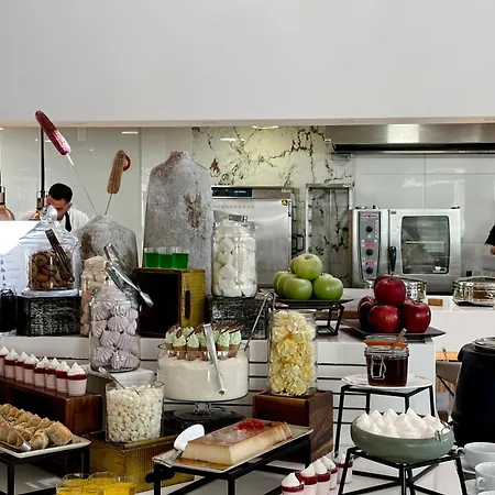 Ξενοδοχείο King Jason - Designed For Adults By Louis 4*