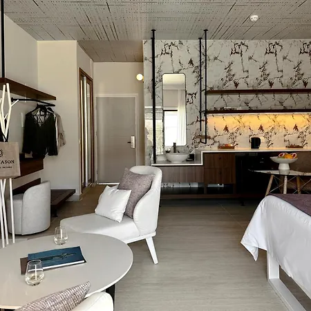 King Jason - Designed For Adults By Louis Hotel Paphos
