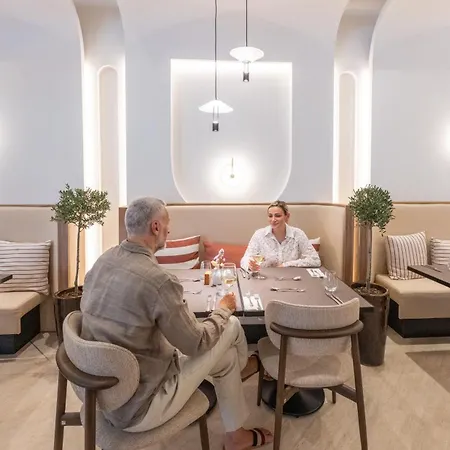 Hotel King Jason - Designed For Adults By Louis Paphos