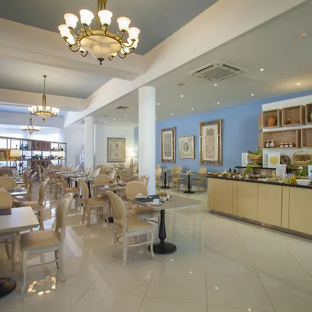 King Jason - Designed For Adults By Louis Hotel 4*