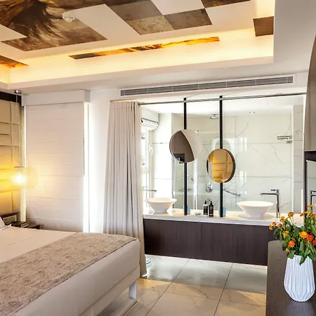 King Jason - Designed For Adults By Louis 4*