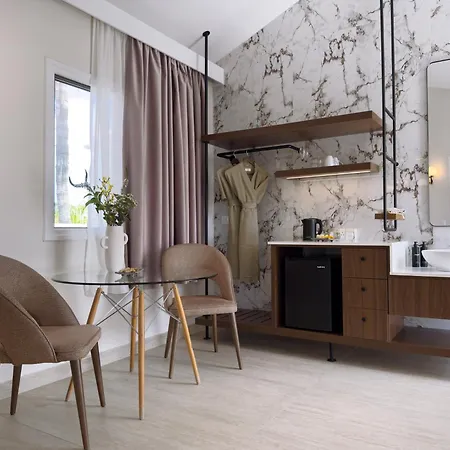 Hotel King Jason - Designed For Adults By Louis Pafos