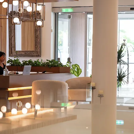 Hotel King Jason - Designed For Adults By Louis 4*