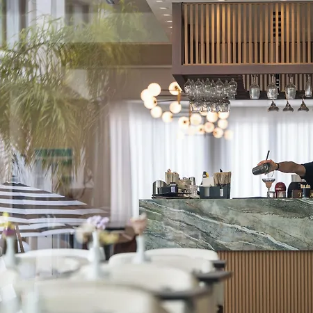 Hotel King Jason - Designed For Adults By Louis