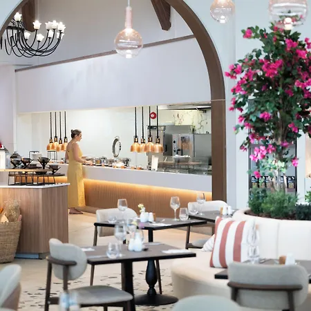 Hotel King Jason - Designed For Adults By Louis 4*