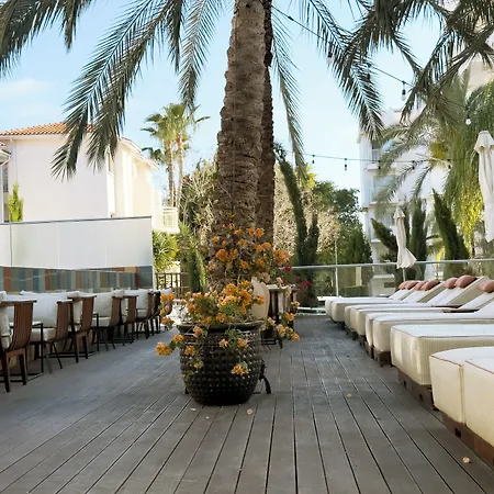King Jason - Designed For Adults By Louis Hotel Paphos