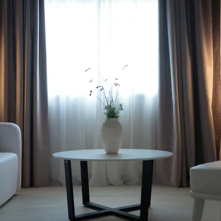 King Jason - Designed For Adults By Louis Hotel 4*