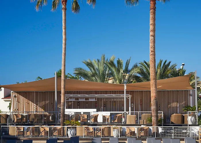 Hotel King Jason - Designed For Adults By Louis 4*