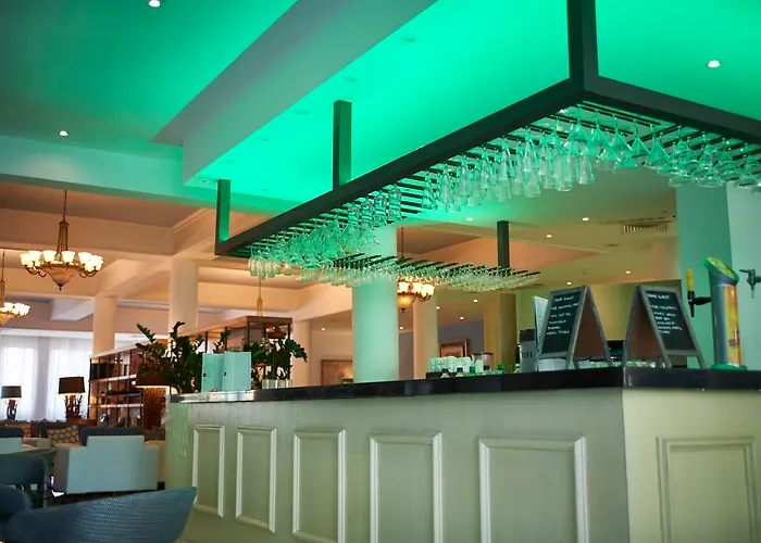 King Jason - Designed For Adults By Louis Hotel