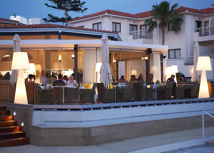 King Jason - Designed For Adults By Louis Hotel