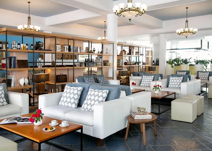 King Jason - Designed For Adults By Louis Hotel Paphos