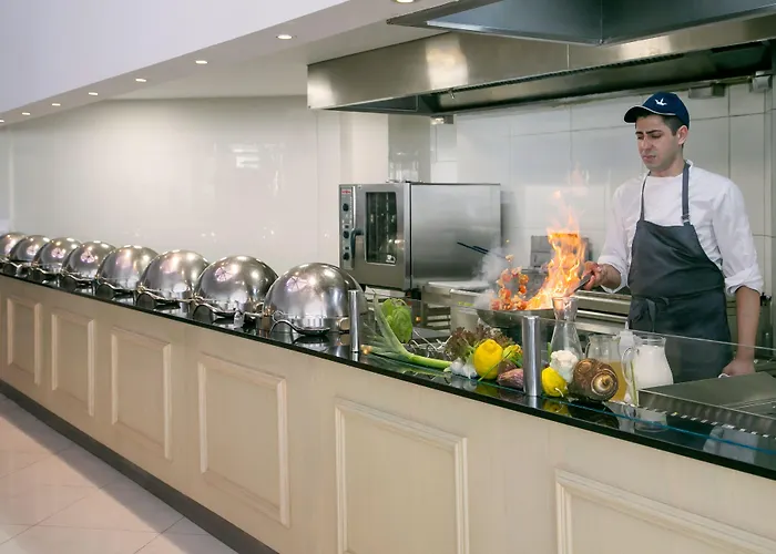 Hotel King Jason - Designed For Adults By Louis 4*