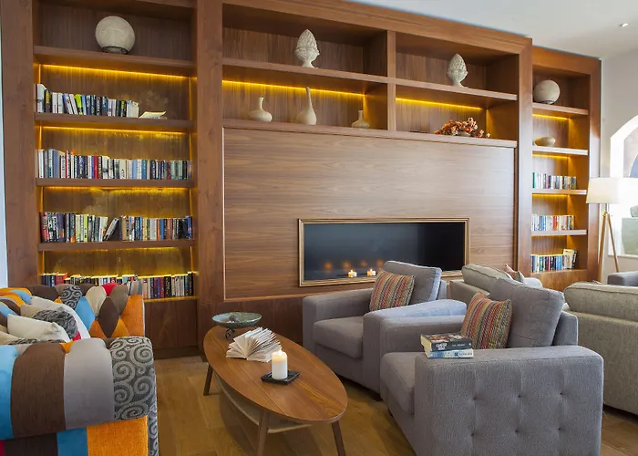 King Jason - Designed For Adults By Louis Hotel