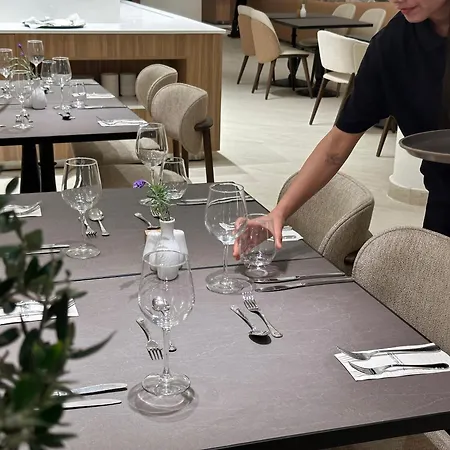 Hotel King Jason - Designed For Adults By Louis Paphos