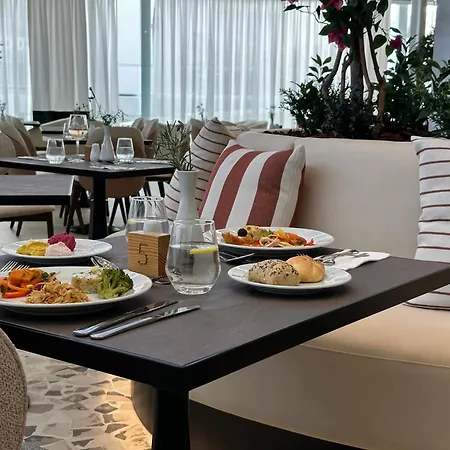 Hotel King Jason - Designed For Adults By Louis