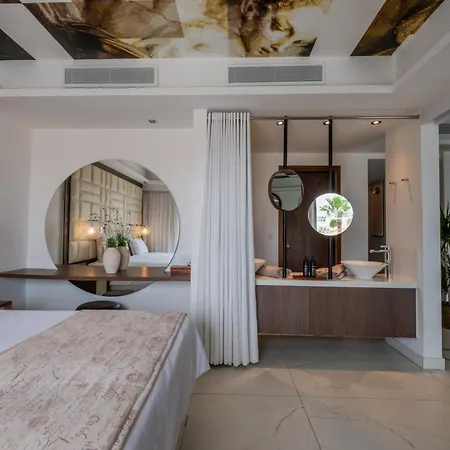 Hotel King Jason - Designed For Adults By Louis Paphos