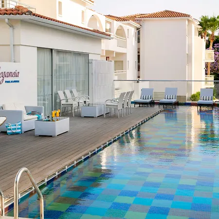 King Jason - Designed For Adults By Louis Hotel 4*