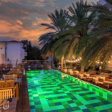 King Jason - Designed For Adults By Louis 4* Paphos