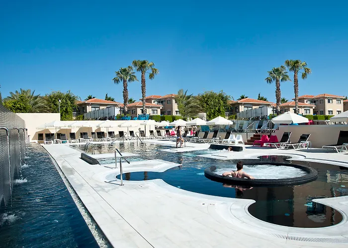 King Jason - Designed For Adults By Louis Hotel