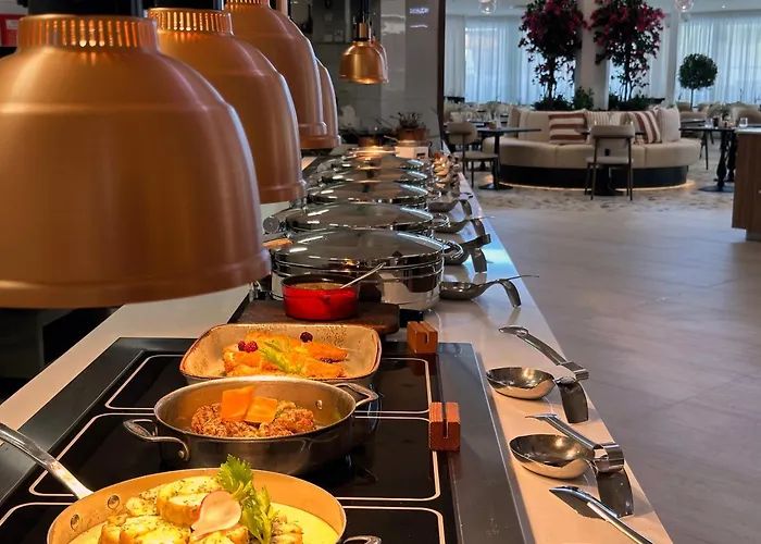 King Jason - Designed For Adults By Louis Hotel