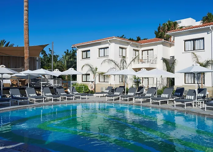 King Jason - Designed For Adults By Louis Hotel Paphos