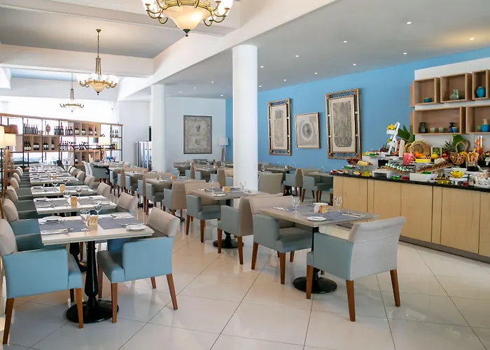 Hotel King Jason - Designed For Adults By Louis 4*