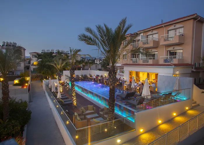 King Jason - Designed For Adults By Louis Hotel 4*