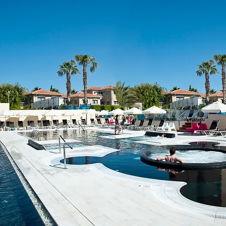 King Jason - Designed For Adults By Louis Hotel