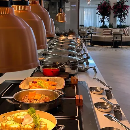 King Jason - Designed For Adults By Louis Hotel