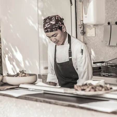 King Jason - Designed For Adults By Louis 4*